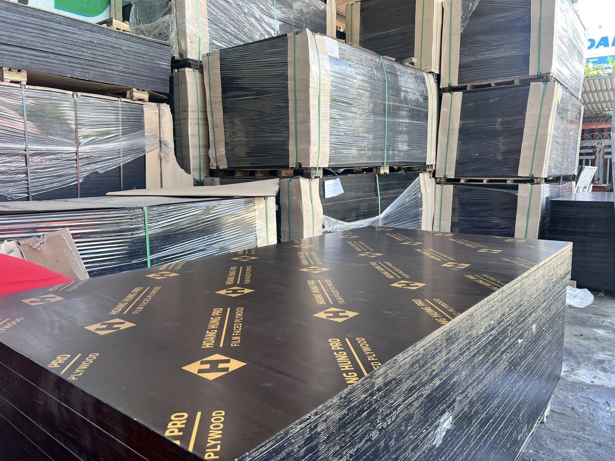 Cốp Pha Xây Dựng Hoàng Hưng Pro